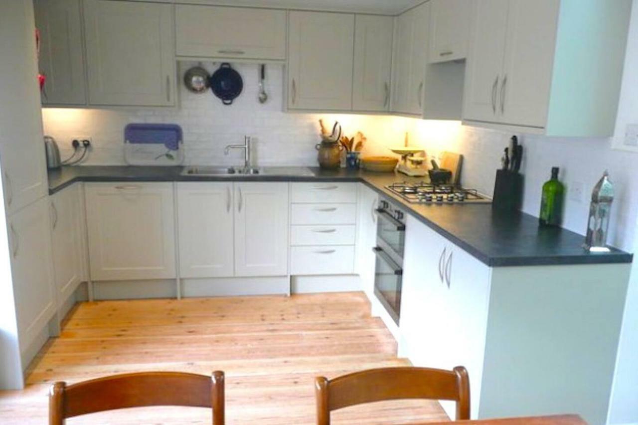 Lauras Townhouse Apartments Thomas Street Townhouse Bath Bagian luar foto