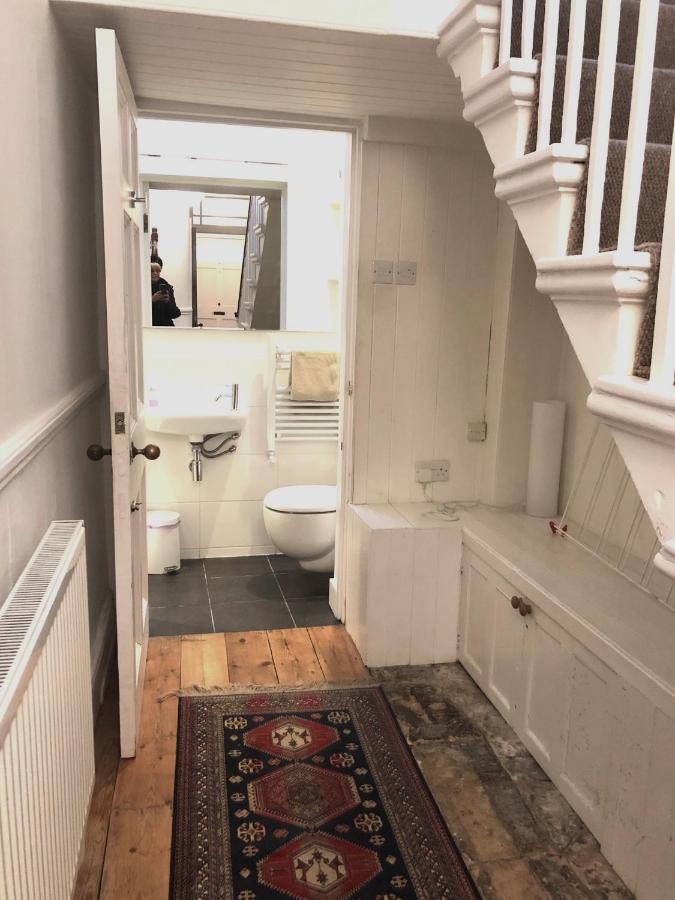 Lauras Townhouse Apartments Thomas Street Townhouse Bath Bagian luar foto