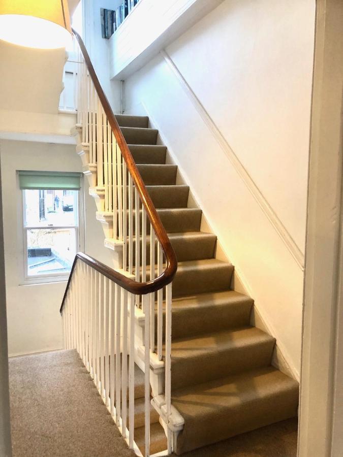 Lauras Townhouse Apartments Thomas Street Townhouse Bath Bagian luar foto
