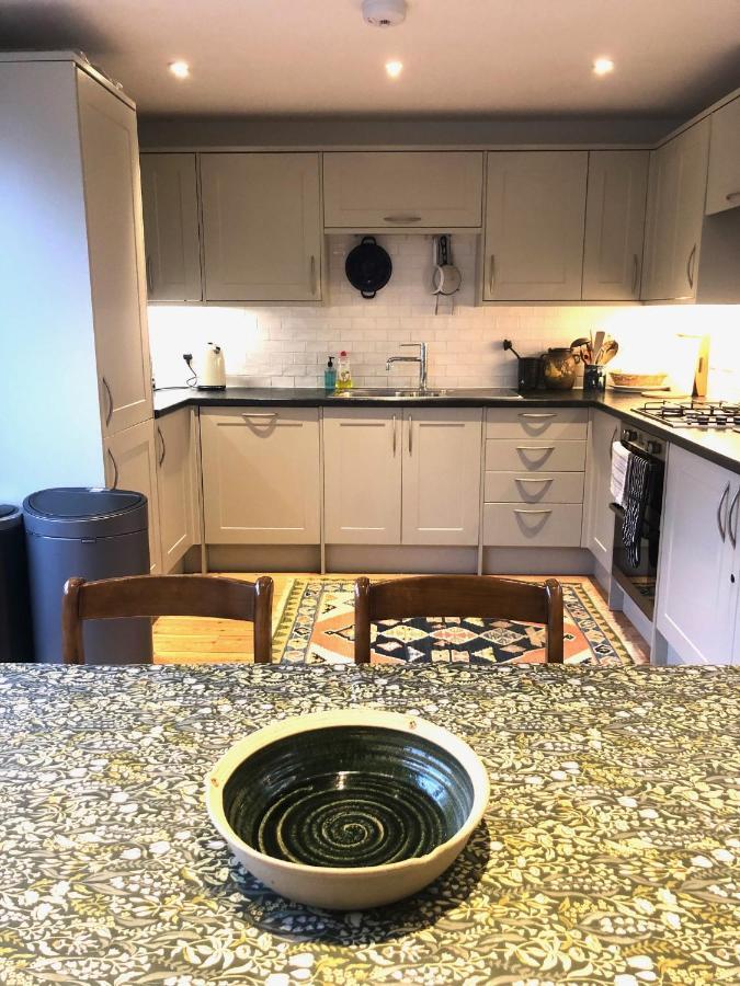 Lauras Townhouse Apartments Thomas Street Townhouse Bath Bagian luar foto