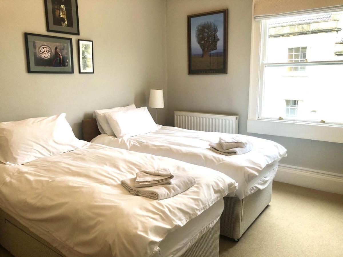 Lauras Townhouse Apartments Thomas Street Townhouse Bath Bagian luar foto