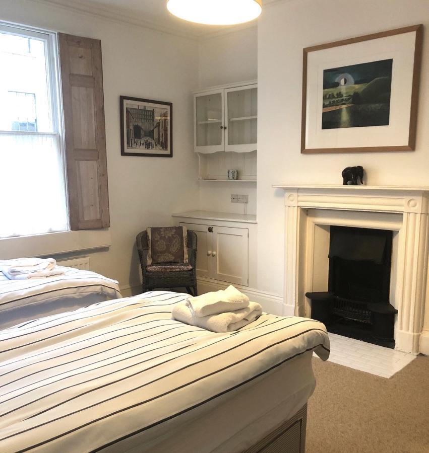 Lauras Townhouse Apartments Thomas Street Townhouse Bath Bagian luar foto